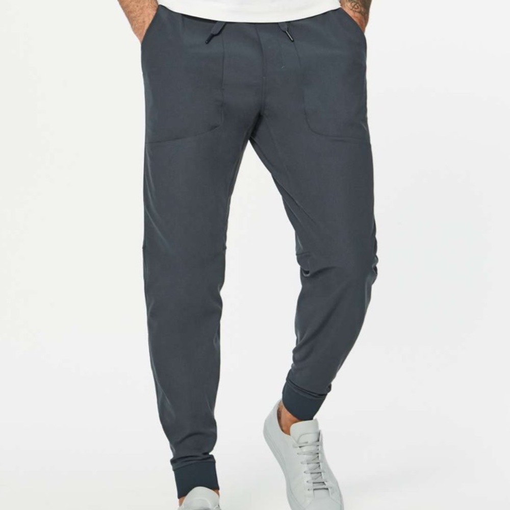 Lululemon ABC Jogger 31"
Melanite